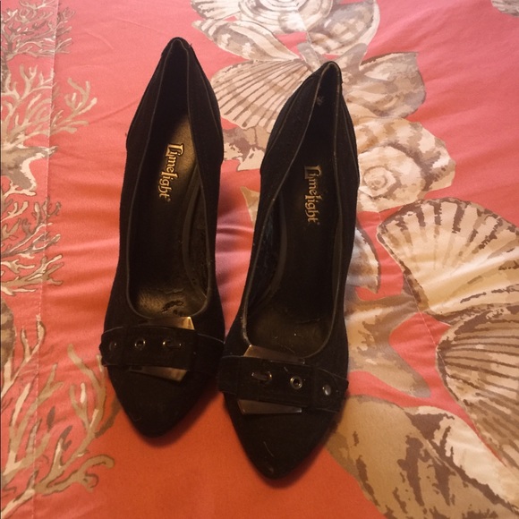 Black heels - Picture 2 of 5